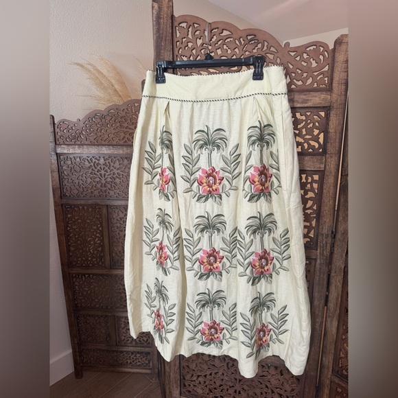 NEW NWT FARM RIO tropical flower-embroidered maxi skirt - Picture 4 of 6